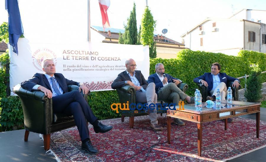 Turismo enogastronomico, i produttori chiedono maggiore progettualità 57 Villa Rendano Cosenza Vino 01