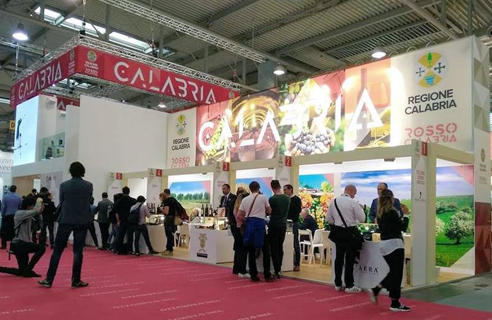 La Calabria torna al Vinitaly. 68 le aziende ospiti tra degustazioni e convegni 51 VinItaly Calabria1