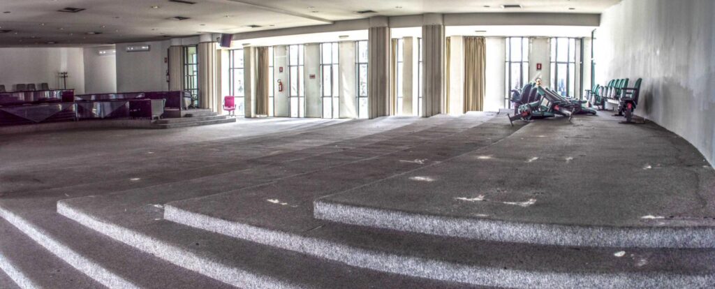 Rende, ristrutturazione in corso per la sala del Consiglio comunale 3 WhatsApp Image 2019 03 12 at 14.40.17