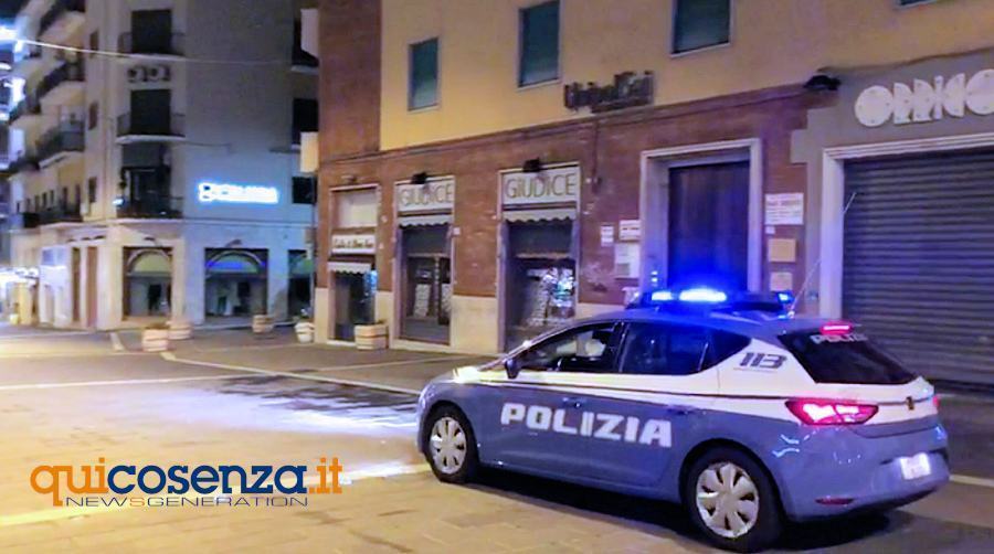 Calabria arancione da lunedì, le regole da seguire. Allerta movida nell'ultimo week end "libero" 51 Zona rossa controlli