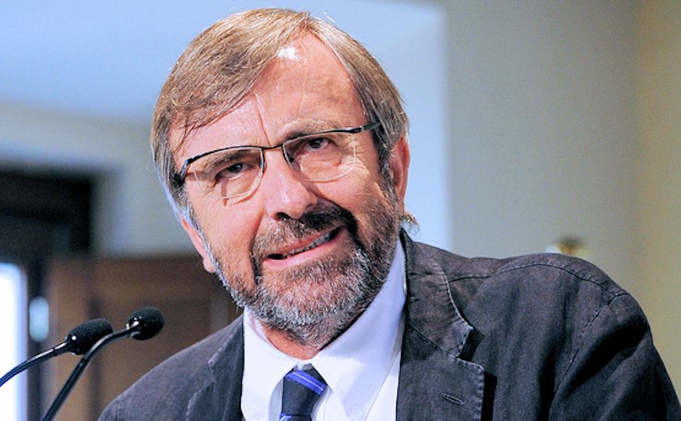 Avrebbe "passato" notizie segrete su Villa Torano a Nicola Morra. Indagato Zuccatelli 51 Zuccatelli 2