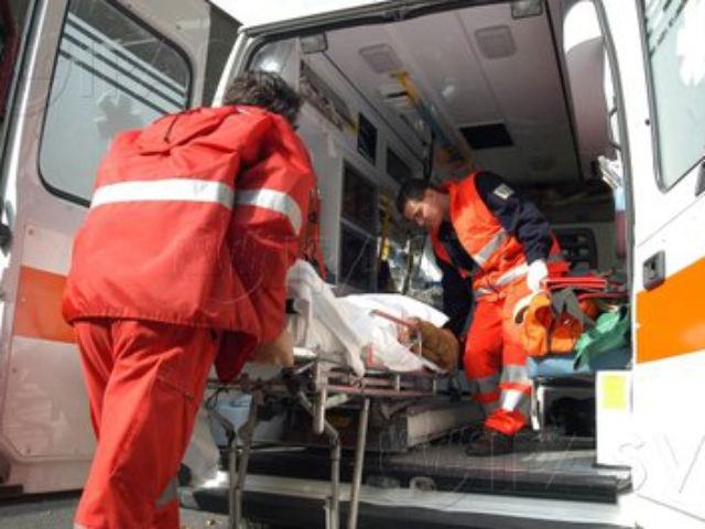 Minaccia il suicidio: lo salva un vigile del fuoco 51 a1277cb30910d6b01027f118f33c82ea