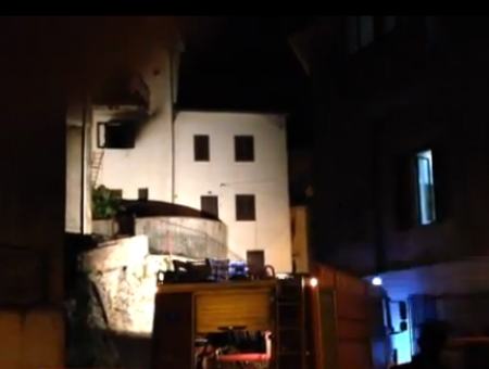 a3f4726c78823c3ee8df87dc2ad0ad37