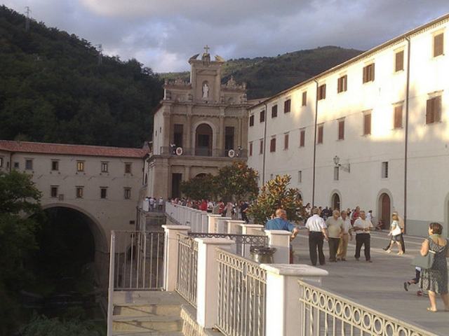 a51bb0b0de40fd46f81cf76b45b82b7c