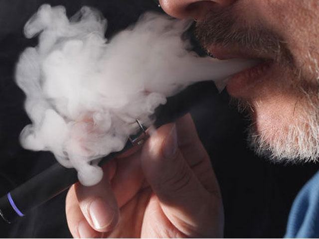 Sigaretta elettronica: no smoking nei luoghi pubblici 79 a8ffc7891448a96afc695c40077d8d57