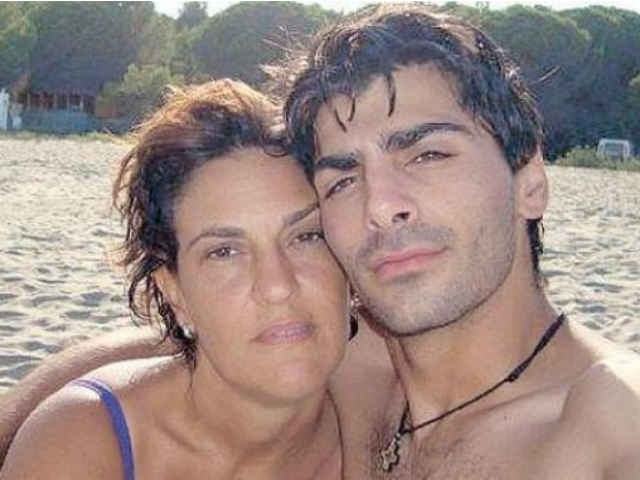 a9562e4ef3ee185b2ccb955e188d5525