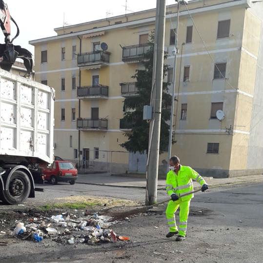 abbandoni rifiuti cosenza 9 1