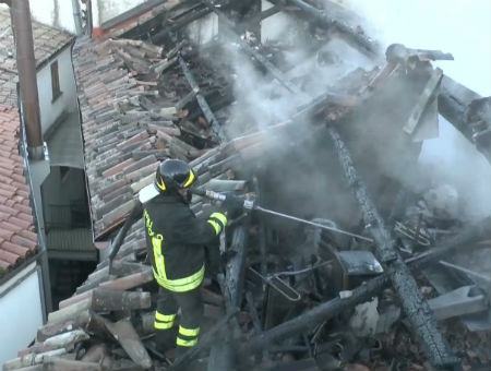 ac9822ad84b45f65c2cbb2c2a2b379ae