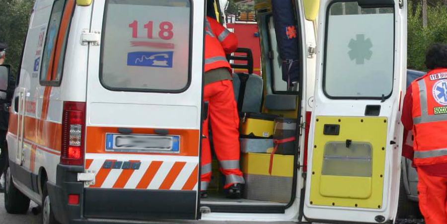 Borselli: "118 in prima linea in un’emergenza epocale senza precedenti" 51 ambulanza 118 18