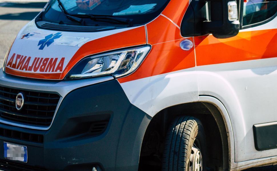 Giovane cosentino malato bloccato in Olanda, parte una raccolta fondi 51 ambulanza 76