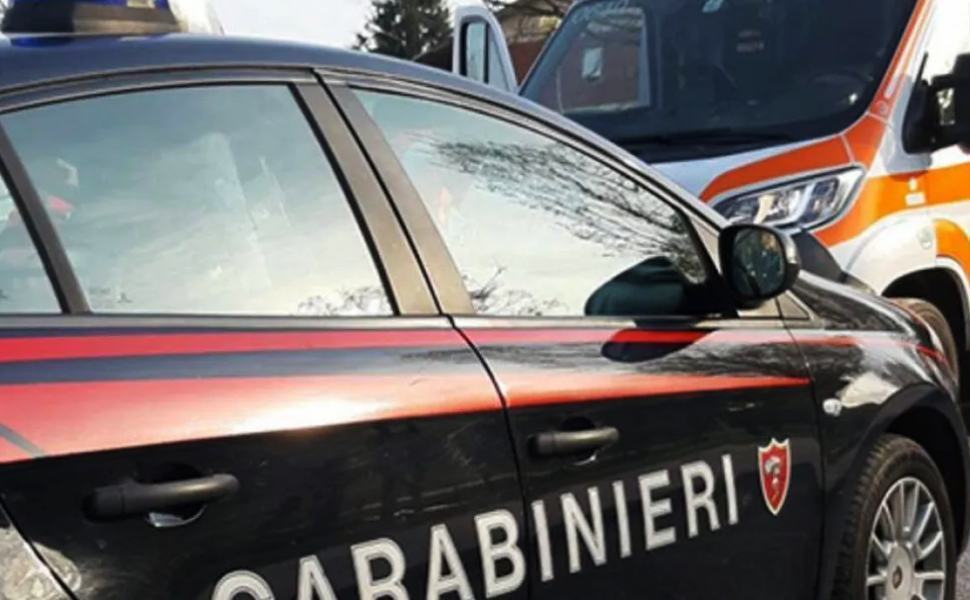 ambulanza e carabinieri 1