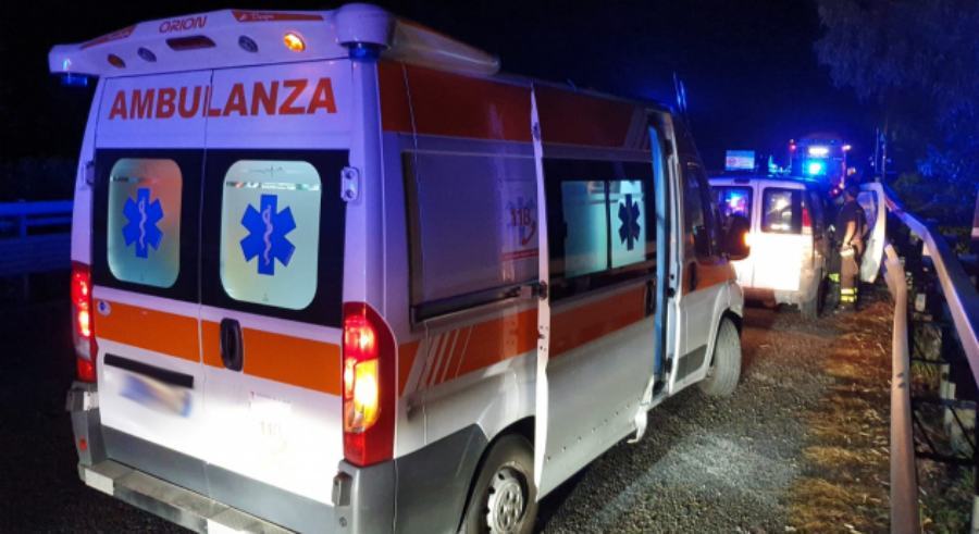 ambulanza incidente vigili fuoco 106 africo 3