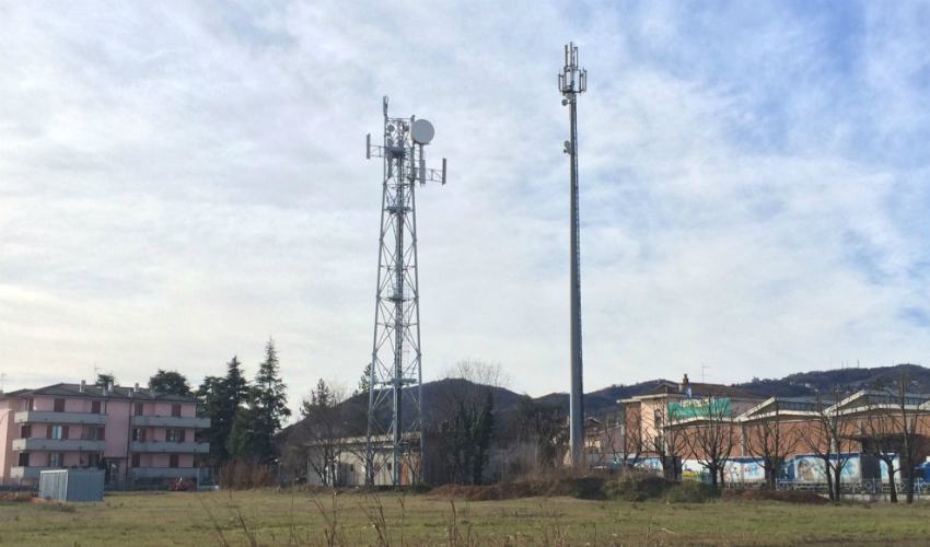 Aumentano i tumori nel Cosentino: preoccupano le radiazioni da antenne 51 antenne telefonia
