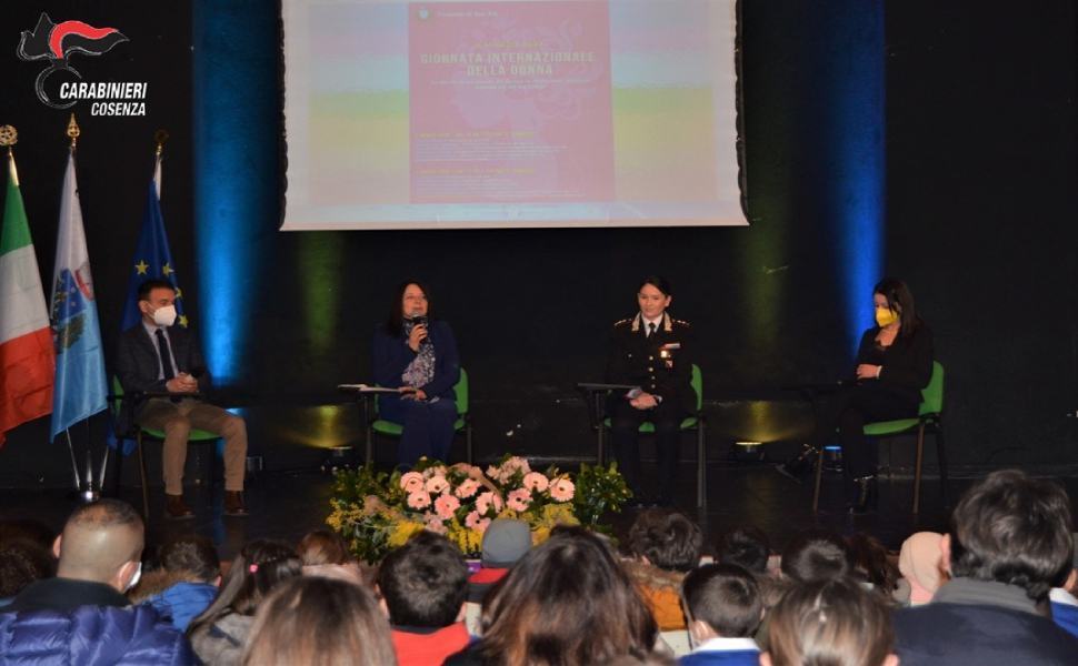 I carabinieri nelle scuole per la celebrazione della giornata internazionale della donna 51 arma carabinieri 8 marzo