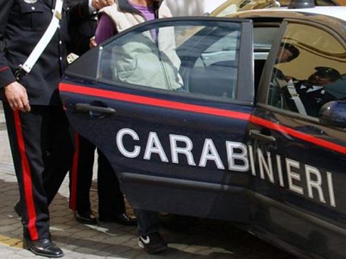 Ruba un camion, provoca un incidente e tenta speronare l'auto dei carabinieri 51 arresto 27