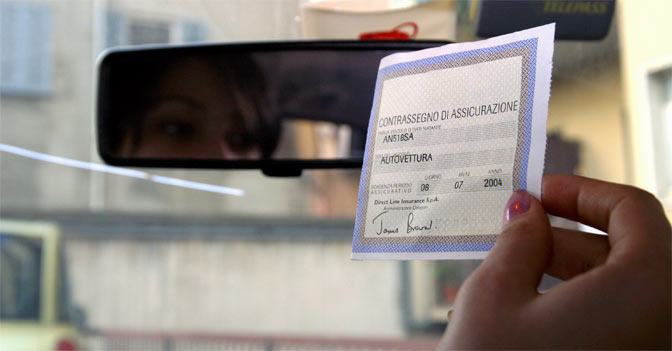 assicurazione auto Fotogramma 672