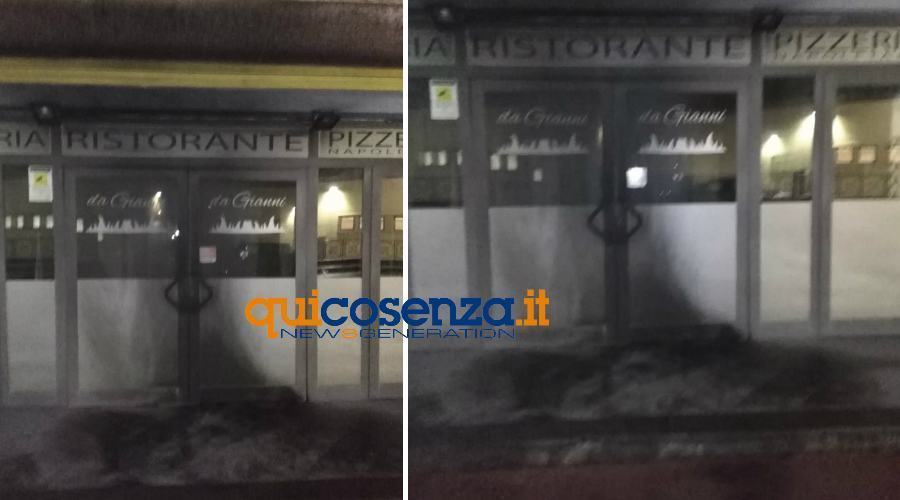 atto intimidatorio pizzeria rende