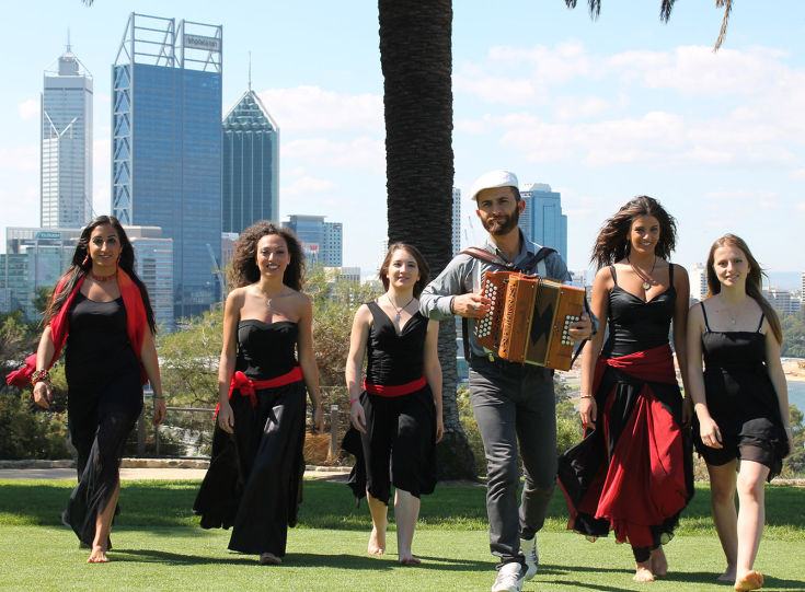 Stasera a Cariati la ''Notte della Tarantella'' con Antonio Grosso e Le Muse del Mediterraneo 68 australiagruppo