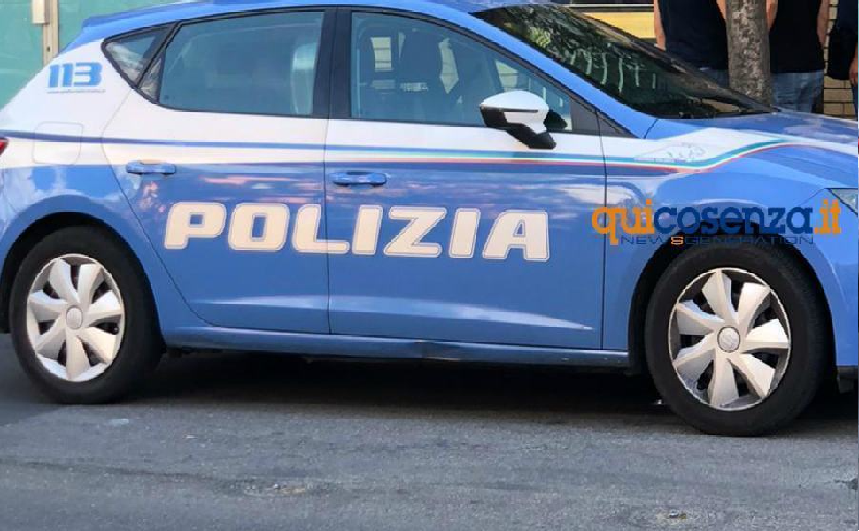 auto-polizia-volante-cosenza-