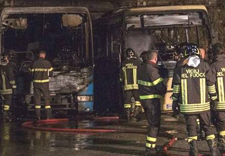 autobus bruciati girifalco