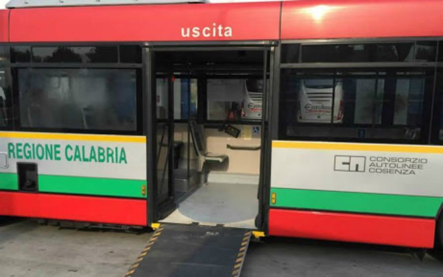 Marano Principato, danneggiato autobus: "videosorveglianza su mezzi e parcheggi" 51 autobus consorzio