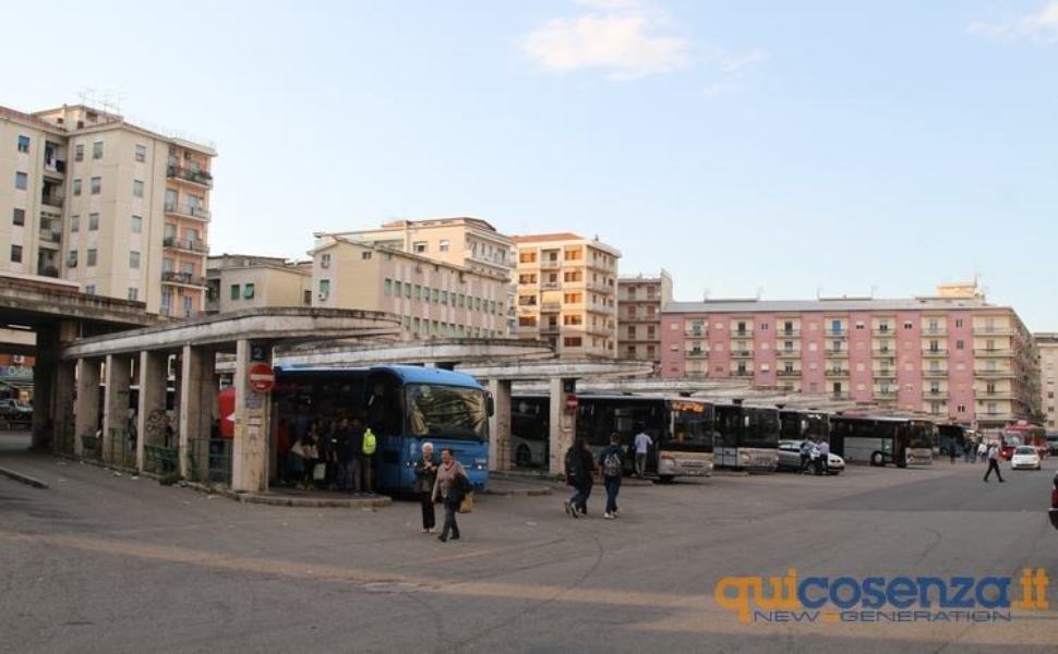 autostazione Cosenza piazza autolinee 1