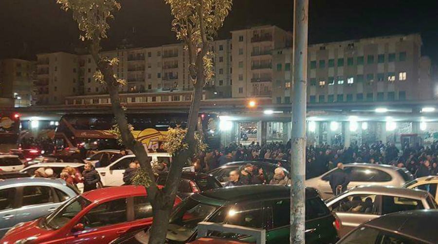 L'appello della Santelli: "tornare dal nord ci mette a rischio contagio. Non fatelo" 53 autostazione cosenza 01 4