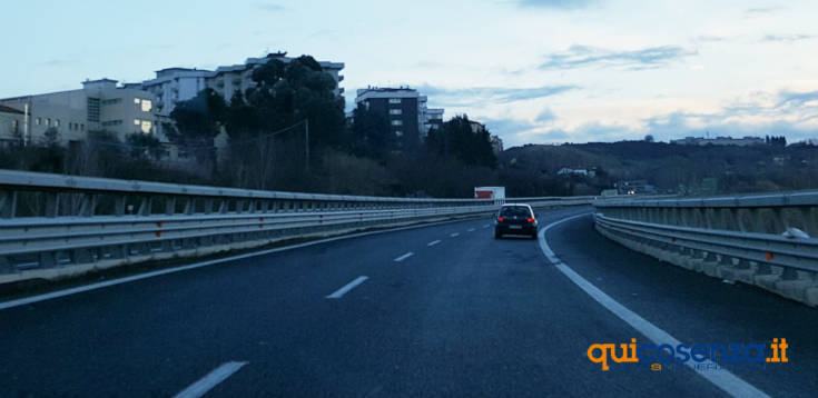 Traffico in aumento sulle strade calabresi 51 autostrada A3 Cosenza Sud 01