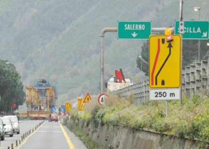 Autostrada del Mediterraneo, lavori di pavimentazione in provincia di Cosenza 51 autostrada insegna salerno scilla cantiere lavori 600x381 5