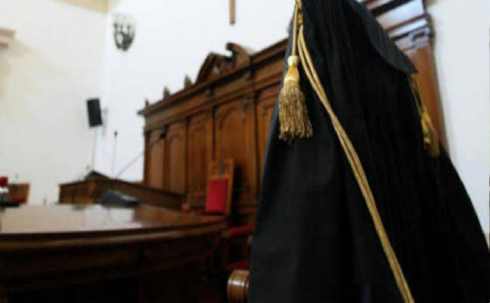 Omicidio passionale di un agente della penitenziaria: assassino condannato a 18 anni 51 avvocato tribunale aula 1 9
