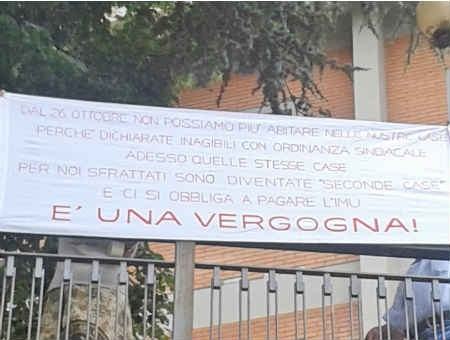 Terremoto: cittadini infuriati presidiano il Comune di Mormanno 77 b41480f7db947d8941b7c7be0668b0a6