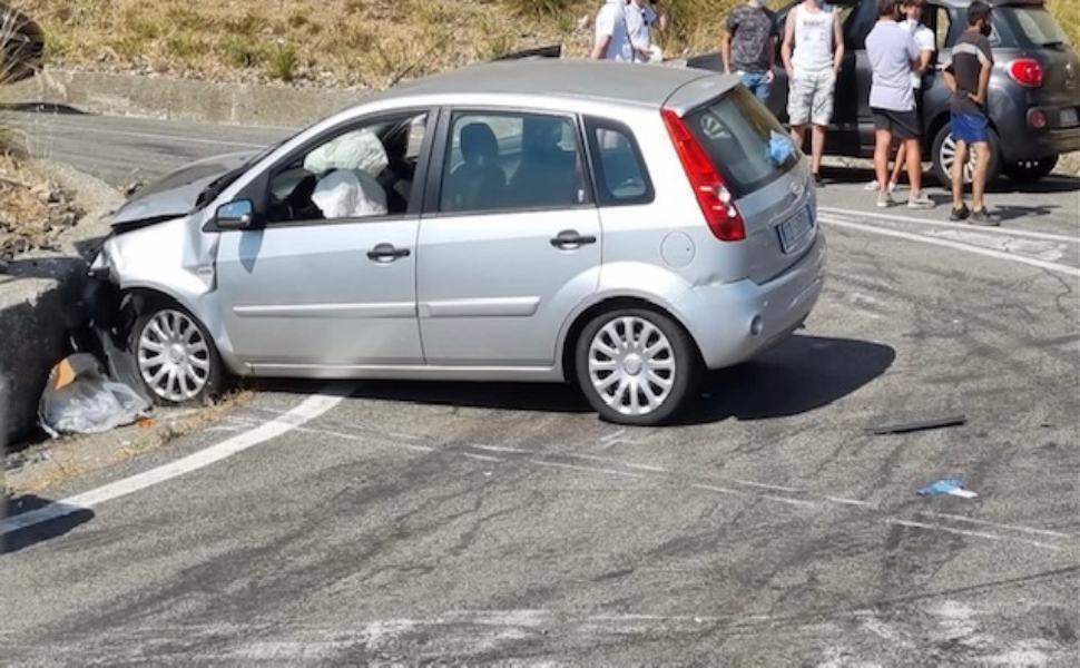 b92807d2 a305 4a38 aa1f 822f5f39b703 1