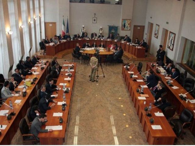 Emergenza furti a Donnici e tariffe parking card al centro della prossima seduta consiliare 51 ba499860c9ec67b56f2e3352010a5862