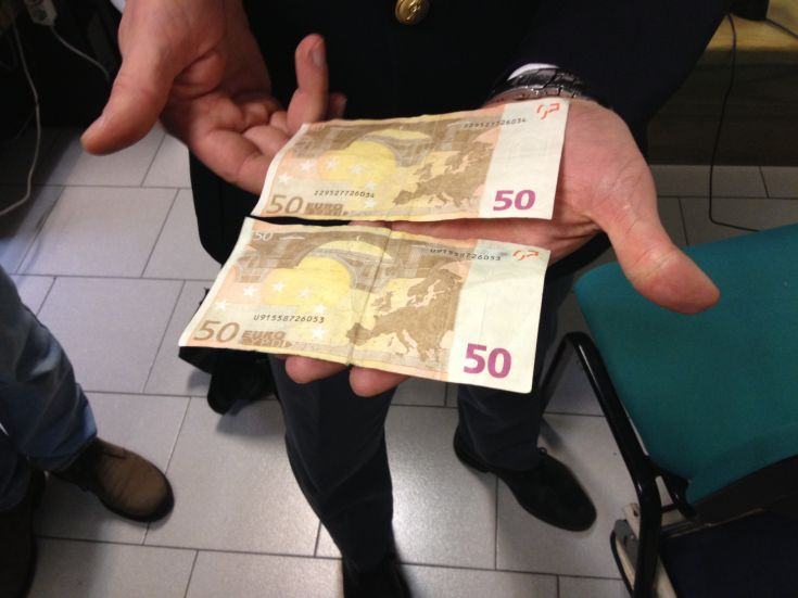 Pregiudicata cosentina denunciata per falsificazione di banconote 68 banconote false cosenza