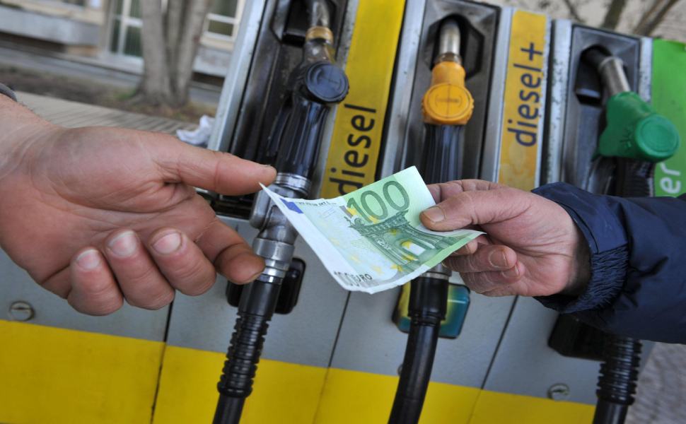 Benzina carburanti codacons 
