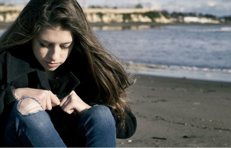 Picchia la ragazzina che non esegue i suoi ordini, un arresto nel cosentino 51 bigstock Young Female Teenager In Front 83571971 1180x472 1
