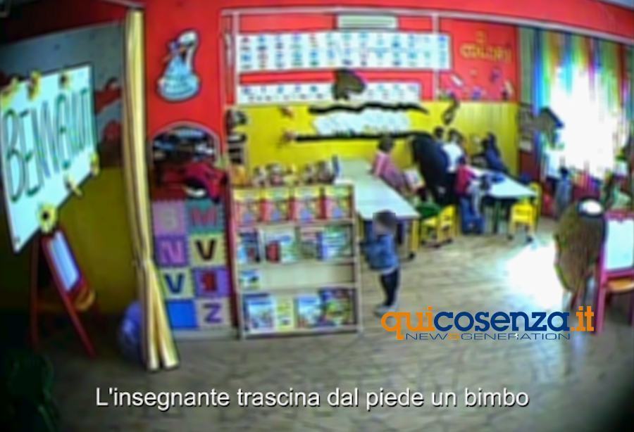 bimbi maltrattati cariati2