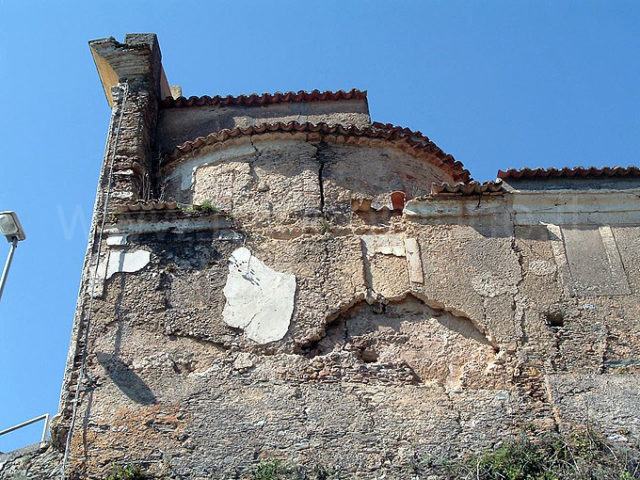 Chiesa a rischio crollo, i cittadini lanciano l'allarme 51 bonifati chiesa annunziatae1474708205445