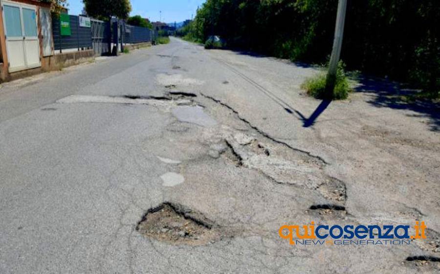 buca strada viabilita