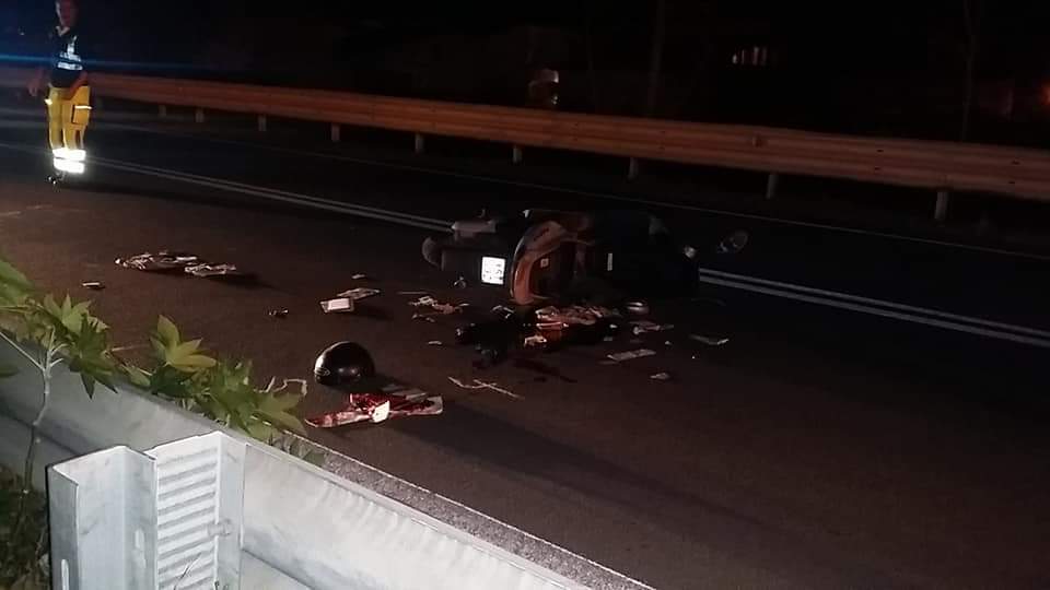 c6440477 dcfb 4ebc 8e23 97fdedc0261a