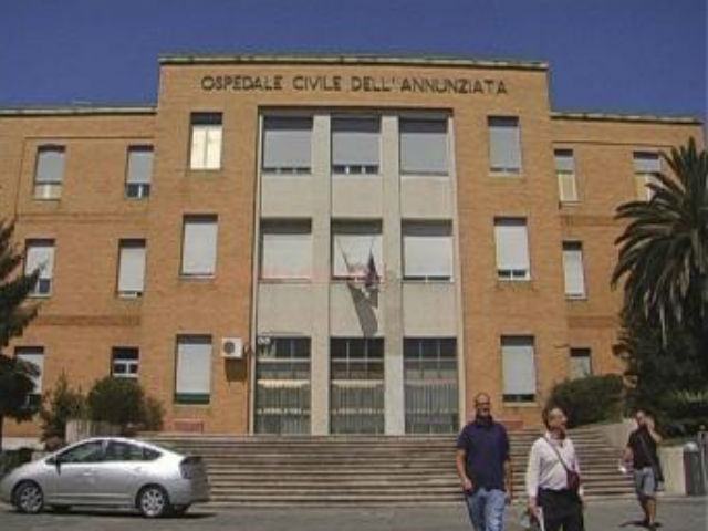 Sanità: Achille Gentile "divorzia" dall'Ao. Laratta e Guccione: perchè? 71 c87fb7bbfceafbb34c32e047e87d29fa