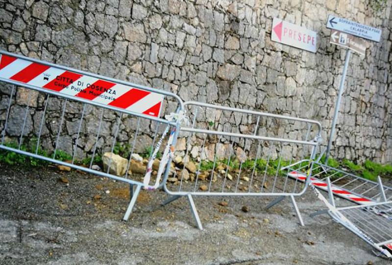 caduta massi cosenza 01