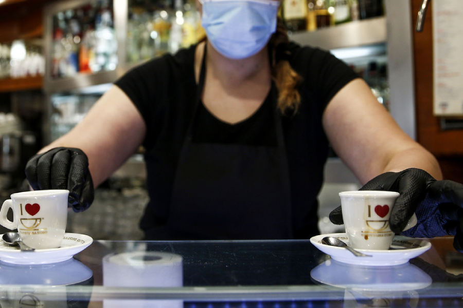 caffe al bancone del bar