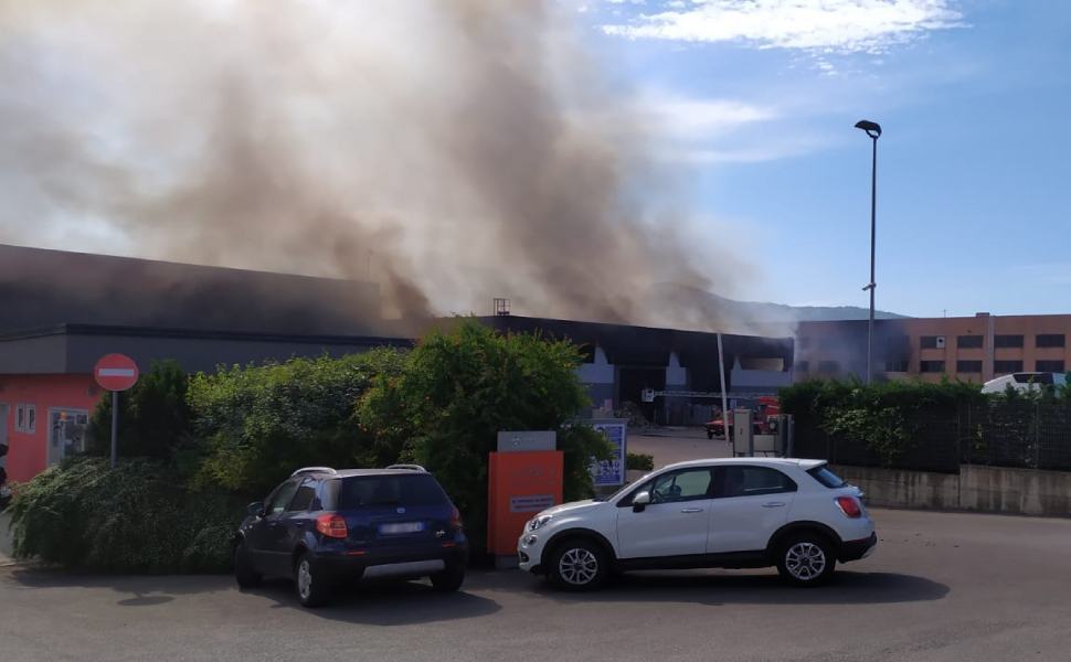 calabra maceri incendio 02
