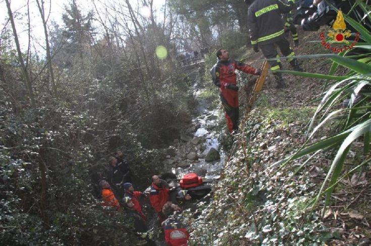 carabiniere burrone guardai