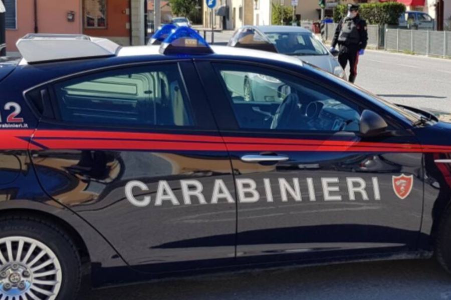 Chiede il pagamento delle sue giornate di lavoro e viene picchiato, 5 arresti 51 carabinieri 1 41