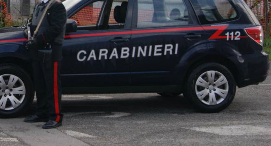 Andava a spasso con 16 proiettili nel portamonete, un arresto 51 carabinieri 102