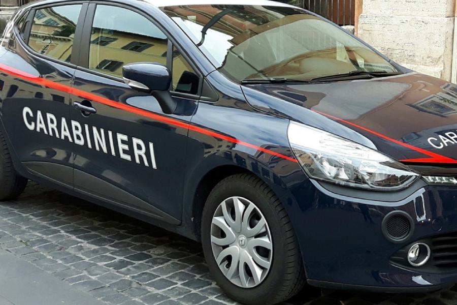 Anziana trovata morta in casa in una pozza di sangue, avviate le indagini 51 carabinieri 181