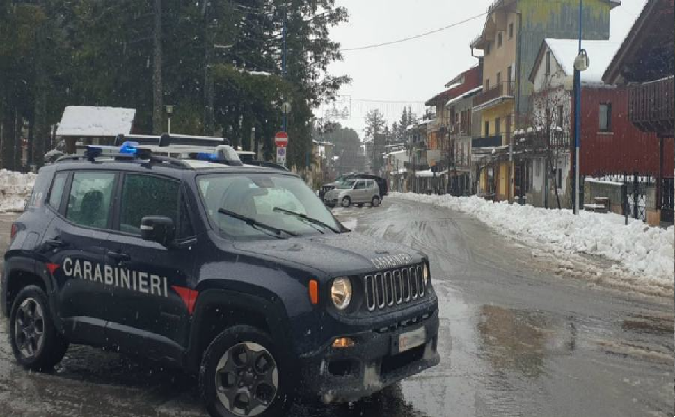 carabinieri camigliatello neve 021