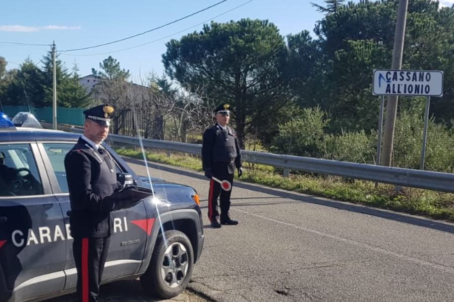 Sibari: la droga nel giubbotto e in casa, arrestato 54enne 53 carabinieri cassano jonio controlli
